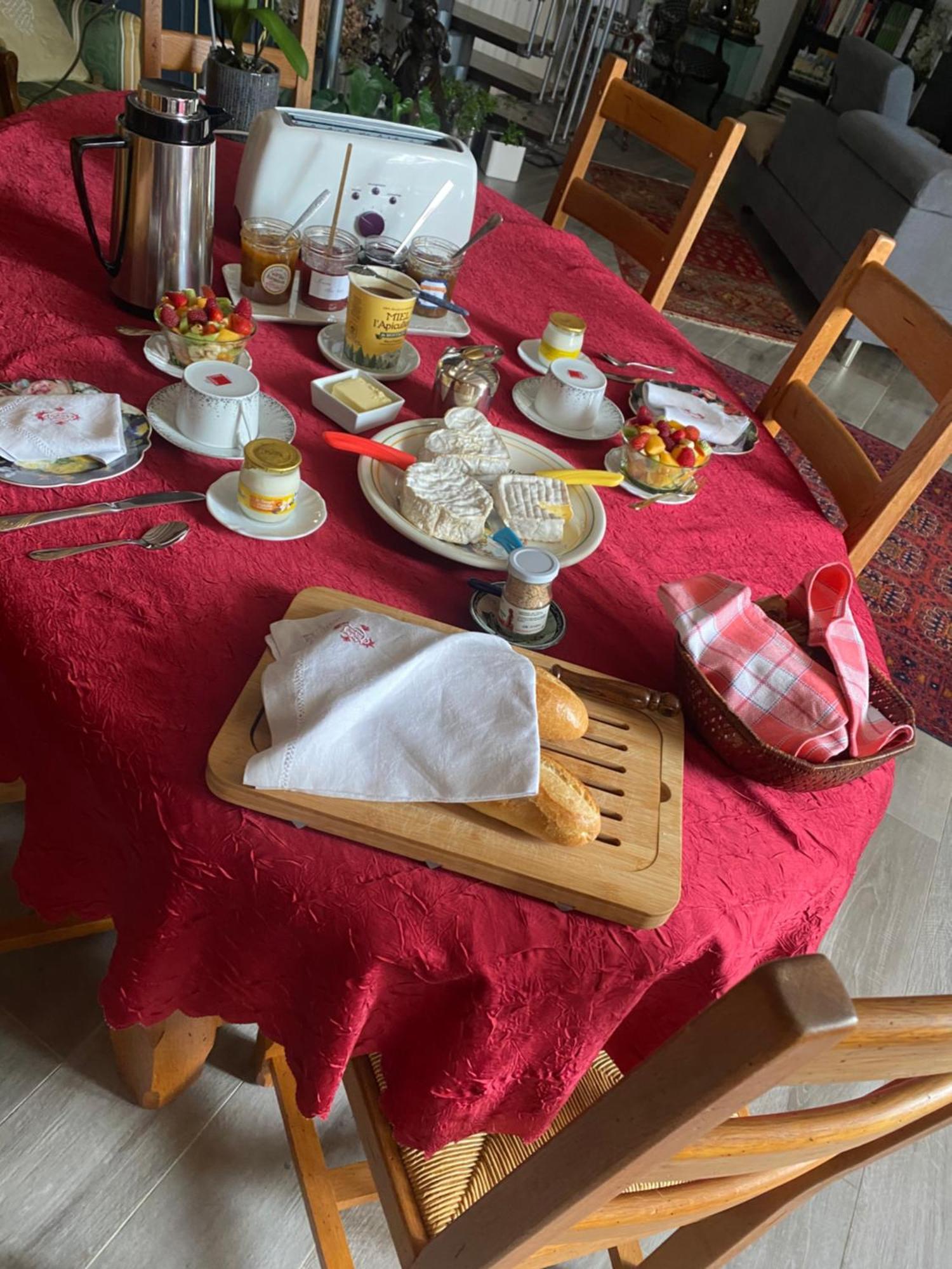 Une Parenthese Fleurie La Heuniere المظهر الخارجي الصورة